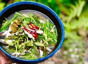 Hình của món Cá Cơm Trỗng Nấu Lá Giang.