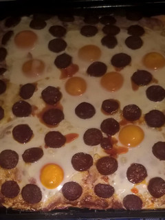 Pizza kenyérlángos alapon recept fotója