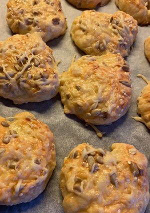 Túrós sajtos pogácsa percek alatt 🙏 recept fotója