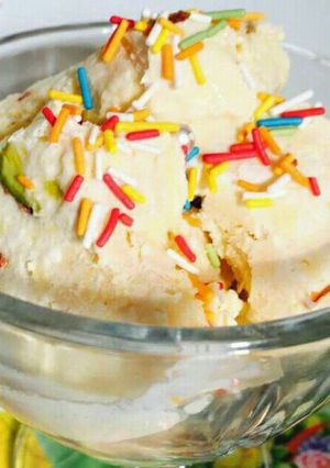 A picture of Mango ice cream.