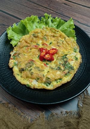 Foto resep 🥚Telur Dadar Sayur 🥬🧄🥦🌶️