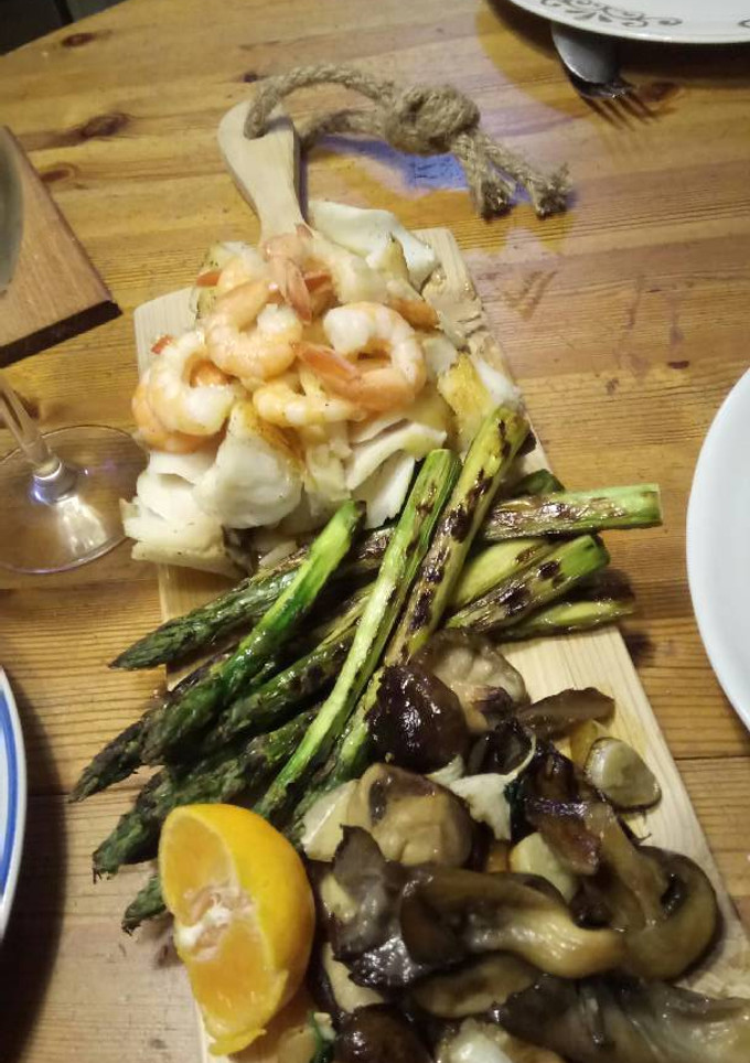 Una foto de Pescado de sábado