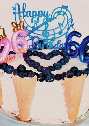 Krémtúrós mascarponés torta áfonyával🫐 recept fotója