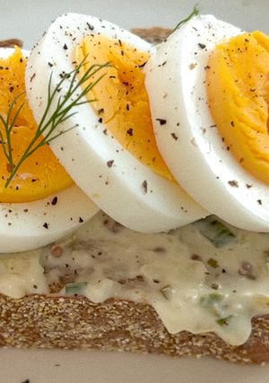A picture of Egg Open Sandwich.