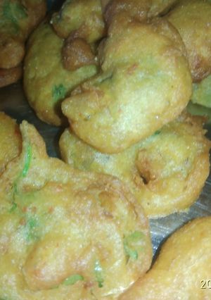 पकौडी(pakodi recipe in hindi) रेसिपी मुख्य फोटो