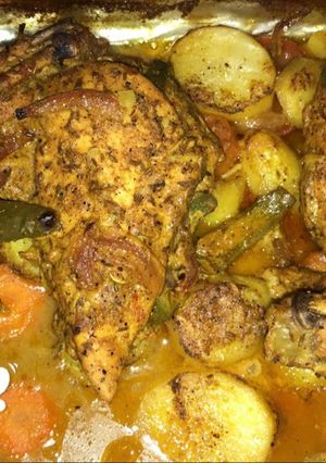 صورة لوصفة صينية الدجاج 🍗 مع الخضار 🥔🌶🥕🍅بالفرن سهله ولذيذه