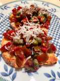 Bruschetta mit Sardellen und Kapern