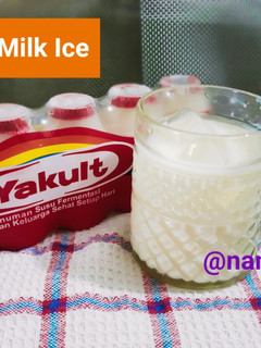 Foto resep Yakult Milk Ice (Es Yakult Susu)