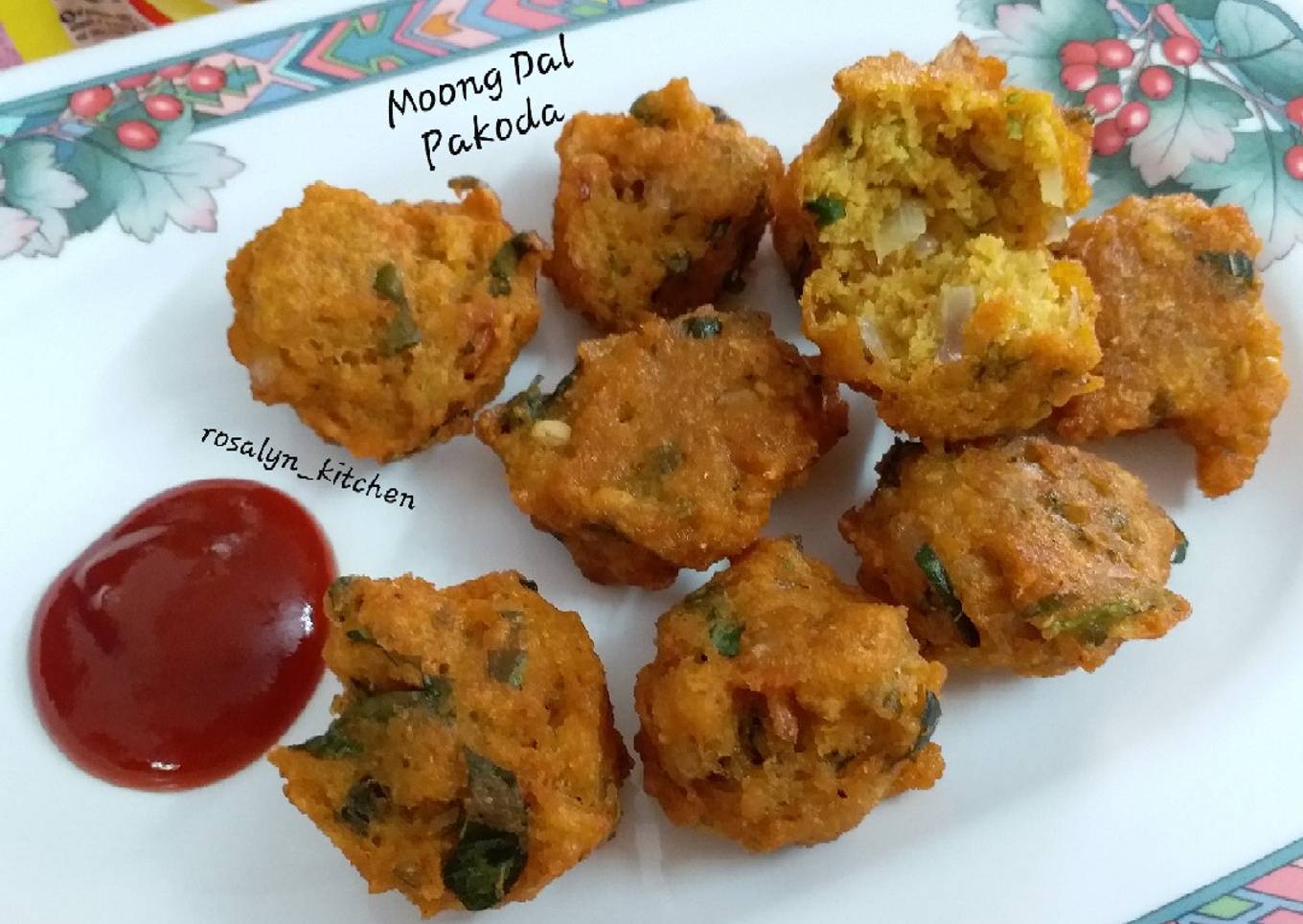 Moong Dal Pakoda