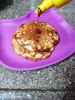 બનાના પેન કેક (Banana pan Cake Recipe in Gujarati) રેસીપી મુખ્ય ફોટો