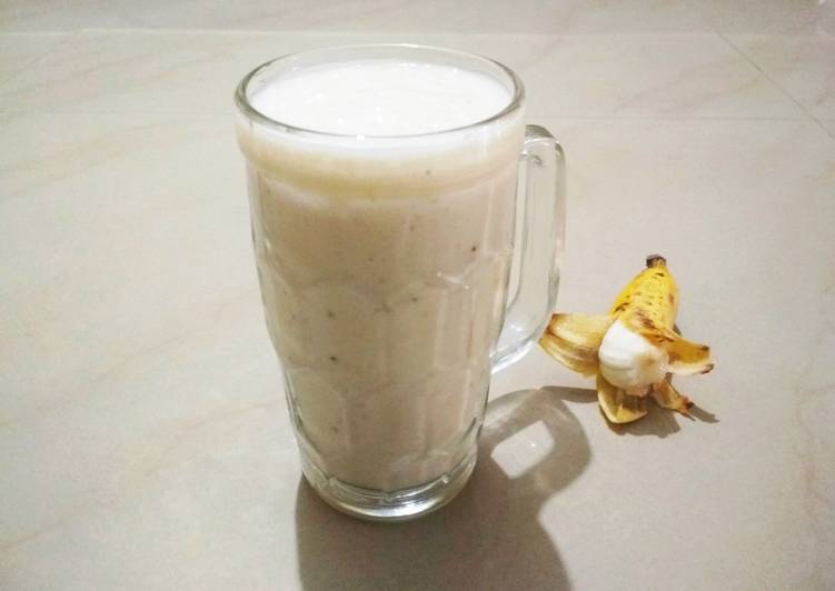 Recipe of Banana Shake in 16 Minutes for Young Wife