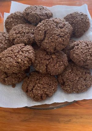 Una foto de Galletitas de avena coco y chocolate SIN azúcar, SIN manteca y SIN harina. RIQUÍSIMAS!