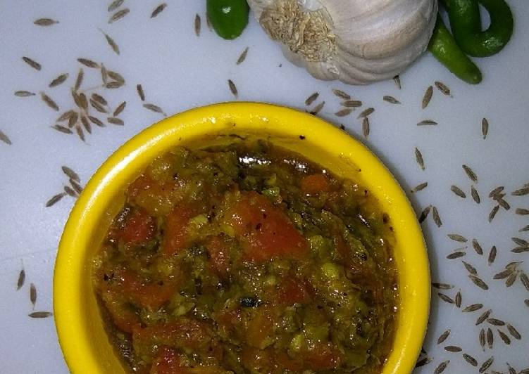 Tomato Green Chillies Thecha