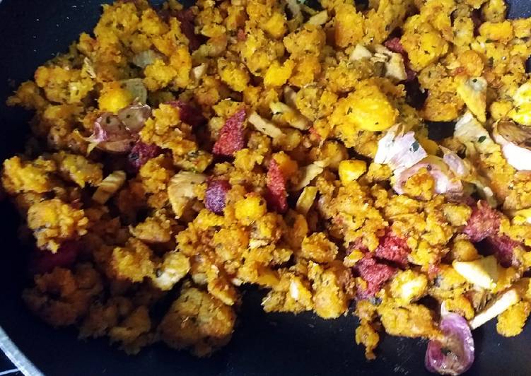 Migas con panceta, lomo y chorizo