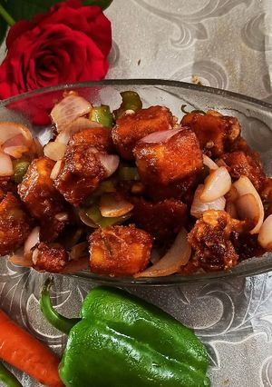 चिली पनीर (chilli paneer recipe in marathi) रेसिपी चे मुख्य फोटो