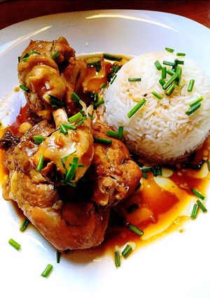 Foto di Pollo in Salsa Agrodolce con Riso Basmati ed Erba Cipollina
