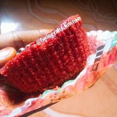 A picture of Red velvet cake.