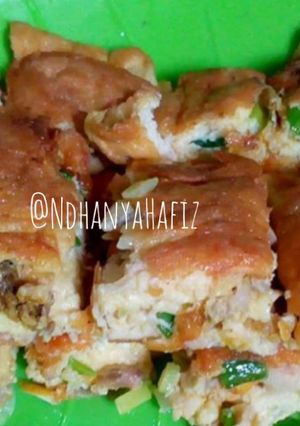 Foto resep Martabak Telur isi suwir Ayam
