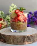 Gelatina de Chia com Salada de Frutas