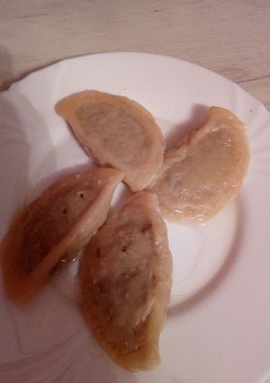 Zdjęcie przepisu Pierogi z kapustą i grzybami.