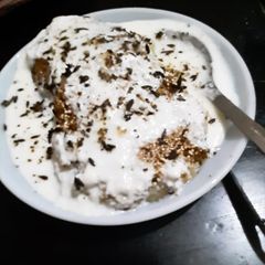 A picture of Farali Aaloo tikki chat.