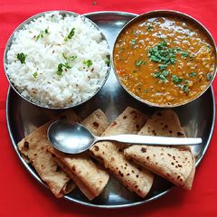 A picture of Red lentil (masoor Dal).
