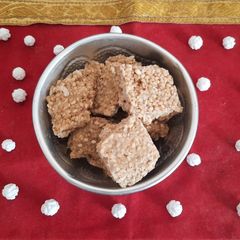 Tilgul vadi /burfi A picture of Tilgul vadi /burfi.