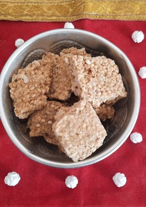 A picture of Tilgul vadi /burfi.