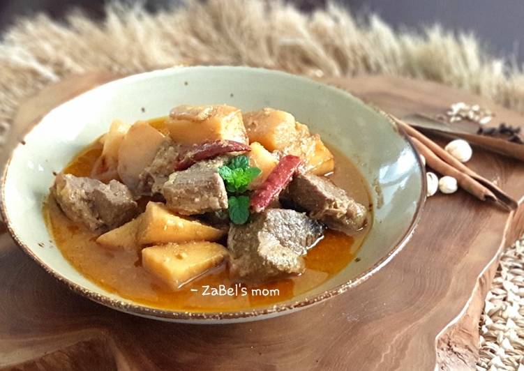 Resep Kari Sapi ala Thai (Beef Massaman Curry) yang Lezat