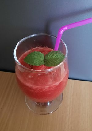 Zdjęcie przepisu Granita malinowa.