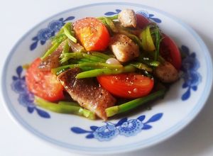 Hình của món Cá LÓC xào rau cần nước.