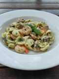 Orecchiette con pesce spada, mazzancolle e pesto di menta