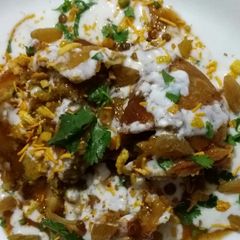 A picture of Matar Kachori Chat.