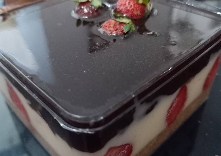 Resep Desert Box Marie Biskuit Krim Keju Coklat Simple, Lezat Sekali