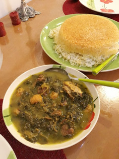 عکسی از دستور خورش آلو اسفناج