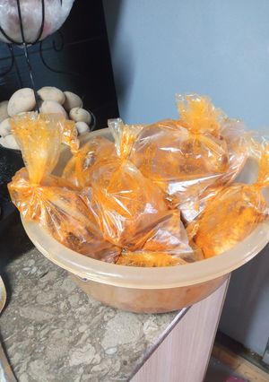 A picture of Chicken spicy broast.