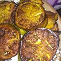 A picture of Brinjal fry.