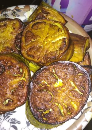 A picture of Brinjal fry.