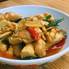 A picture of 3 cups Chicken (三杯鸡).