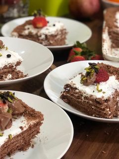صورة لوصفة صوص شوكولاته لتزيين الكيكات