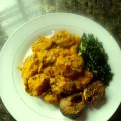 A picture of Yam and sweet potato porridge.