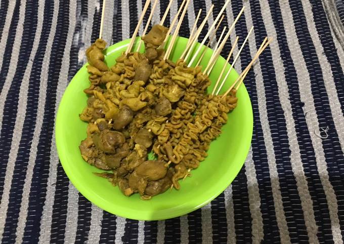 Sate usus, kulit dan ati ampela 😍🍢