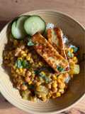Curry de Coco con Garbanzos y Halloumi 🌽🥥