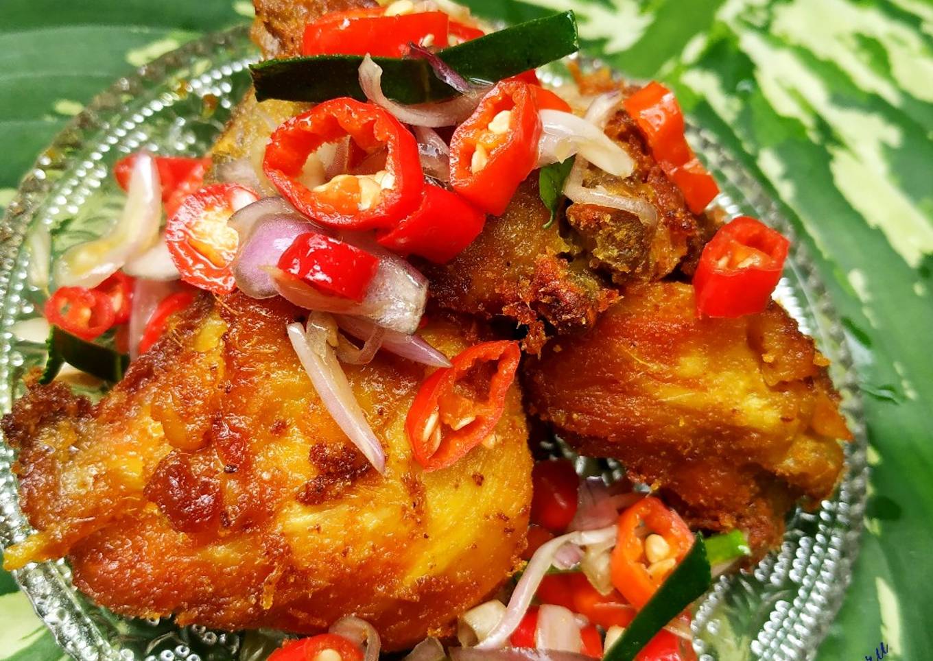 Cara Gampang Menyiapkan Ayam Goreng Sambal Matah yang Lezat