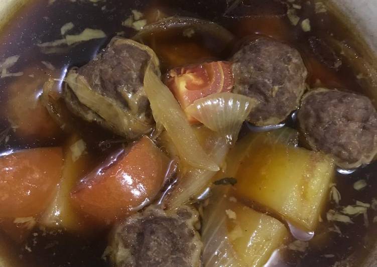 Rahasia Membuat Semur bola daging yang Bikin Ngiler