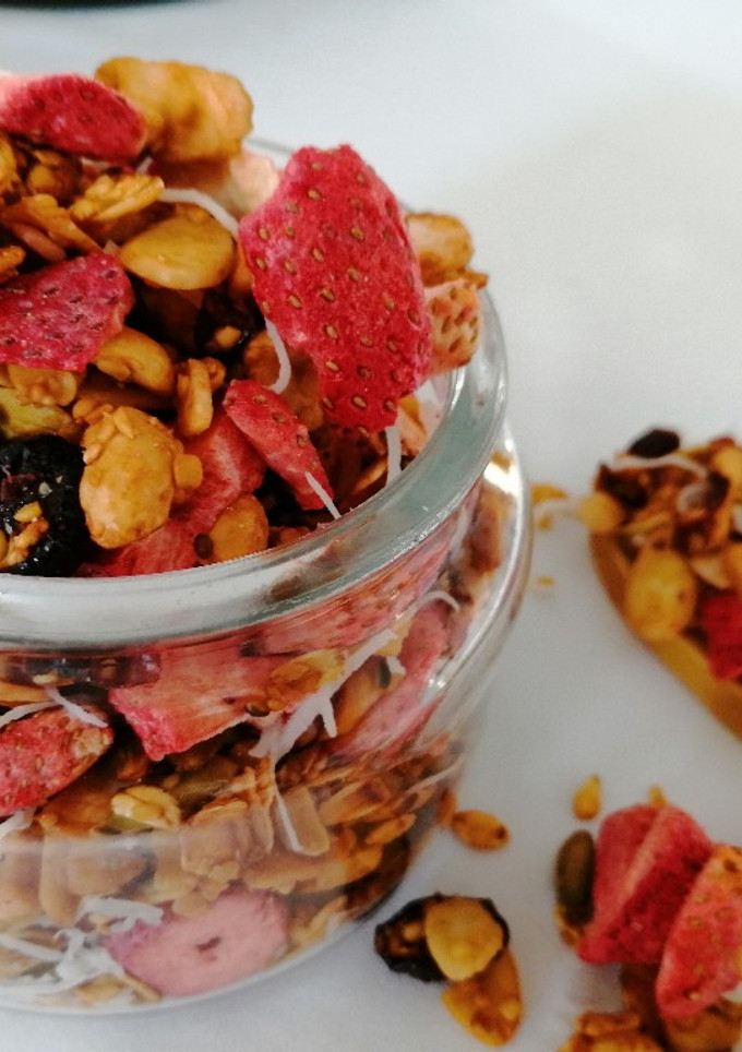 Una foto de Granola de fresa🍓
