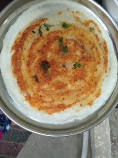 பூண்டு கார தோசை (Poondu kaara dosai recipe in tamil) செய்முறை முக்கிய புகைப்படம்