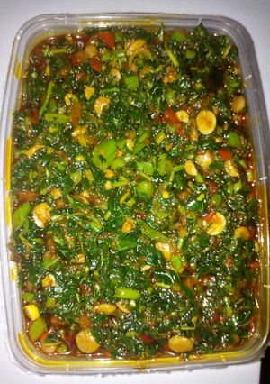 A picture of Efo oriro.