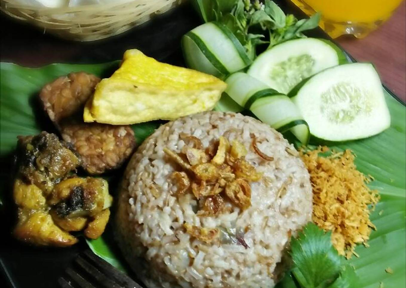 Suka nasi merah : (Sarapan keluarga saat liburan)
