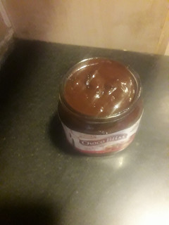 A picture of Dates chocolate syrup.